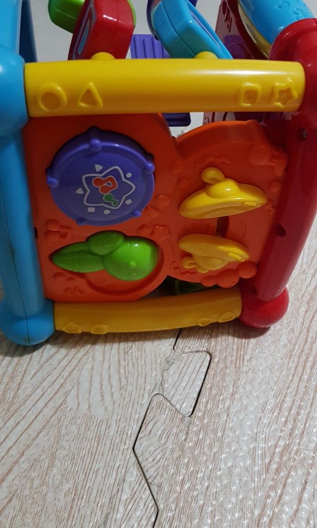 V tech busy learners activity cube (Category: Infant Playtime) located in San Pablo. Submitted by anshinsuru (Listing ID 1195252477, Image 2). Description: used but not abused your baby will surely enjoy this cube last price posted po.