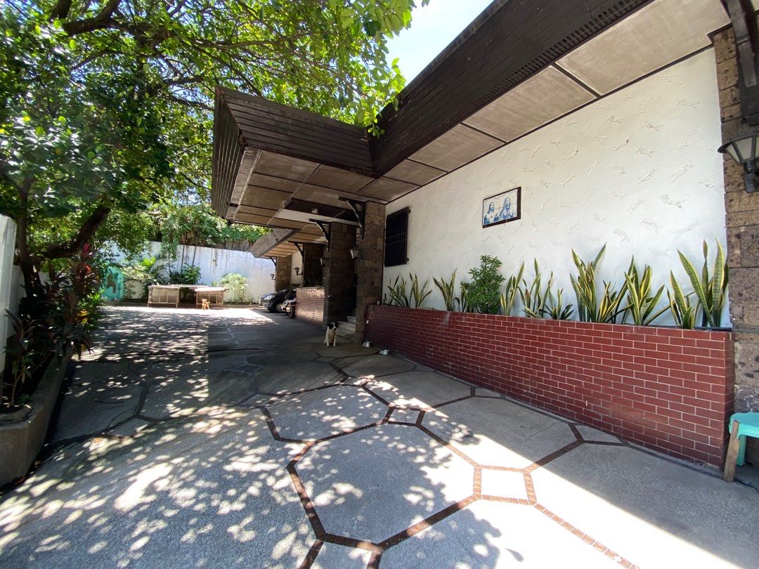 Valle Verde house for sale near Greenmeadows Corithian Garden, Property