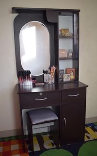 Vanity table and chair