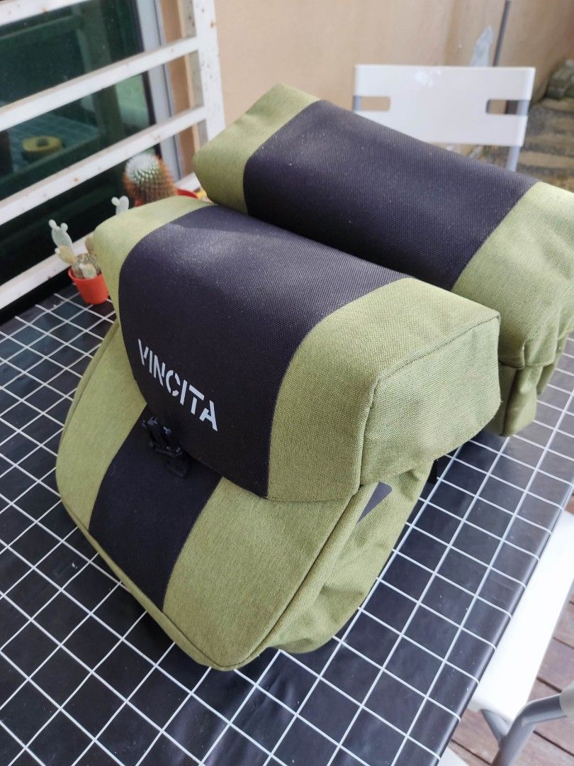 VINCITA BICYCLE PANNIER BAG, Sports Equipment, Bicycles & Parts