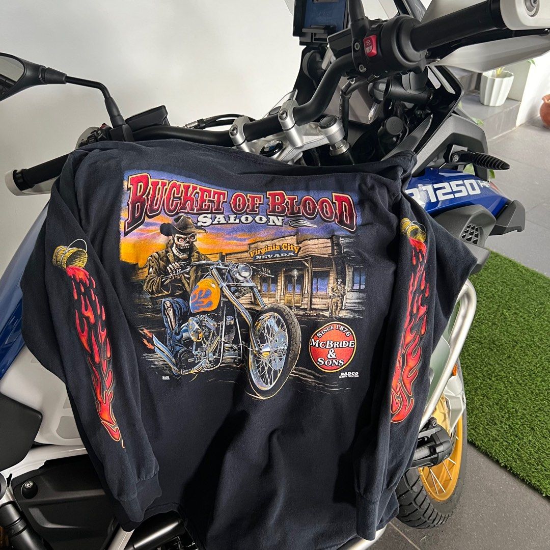 Vintage Bucket of Blood Saloon, Men's Fashion, Tops & Sets, Hoodies on