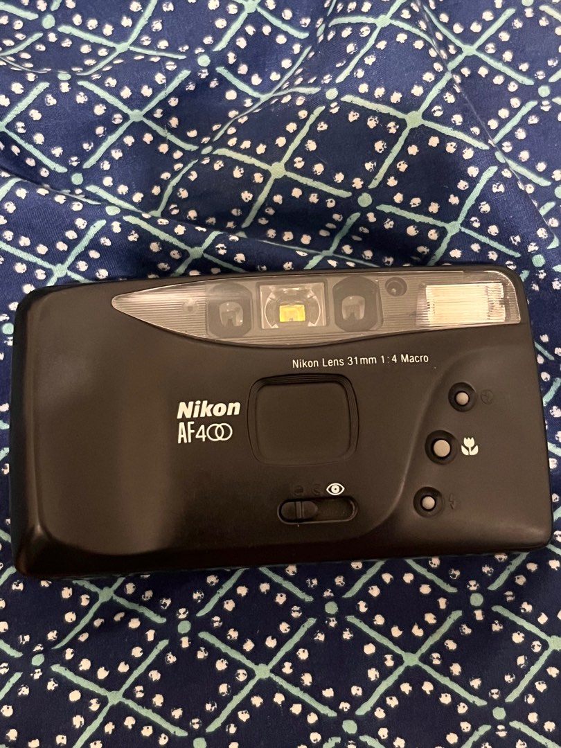 Vintage camera 1994 NIKON AF 400/One touch 300 Lens 14 Macro Black