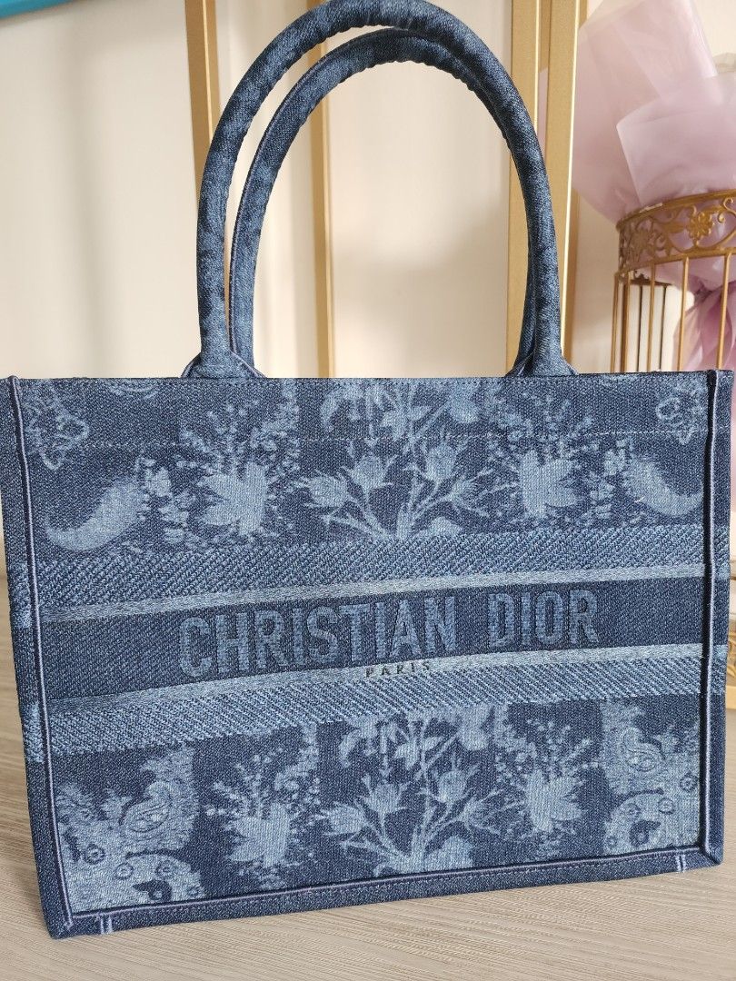 dior notebook tote Cinosural International School