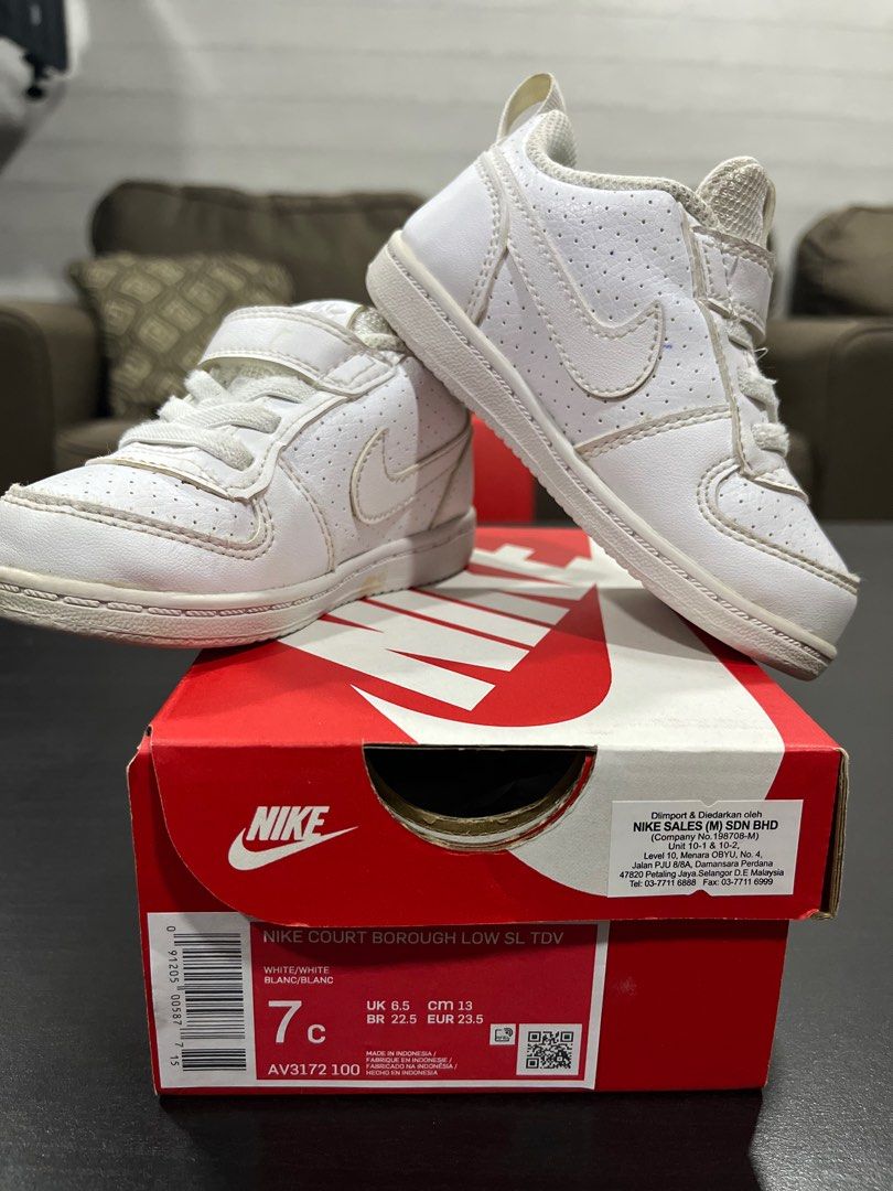 Nike court store borough blanche