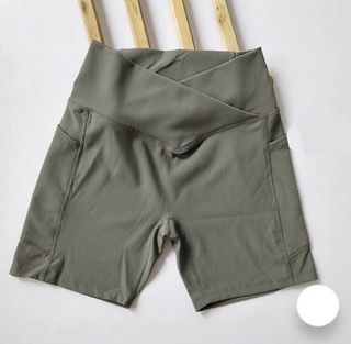 （分類：）位於 。 由 shmitshy 提交（商品編號 1195589863，圖片 1）。簡介： 。