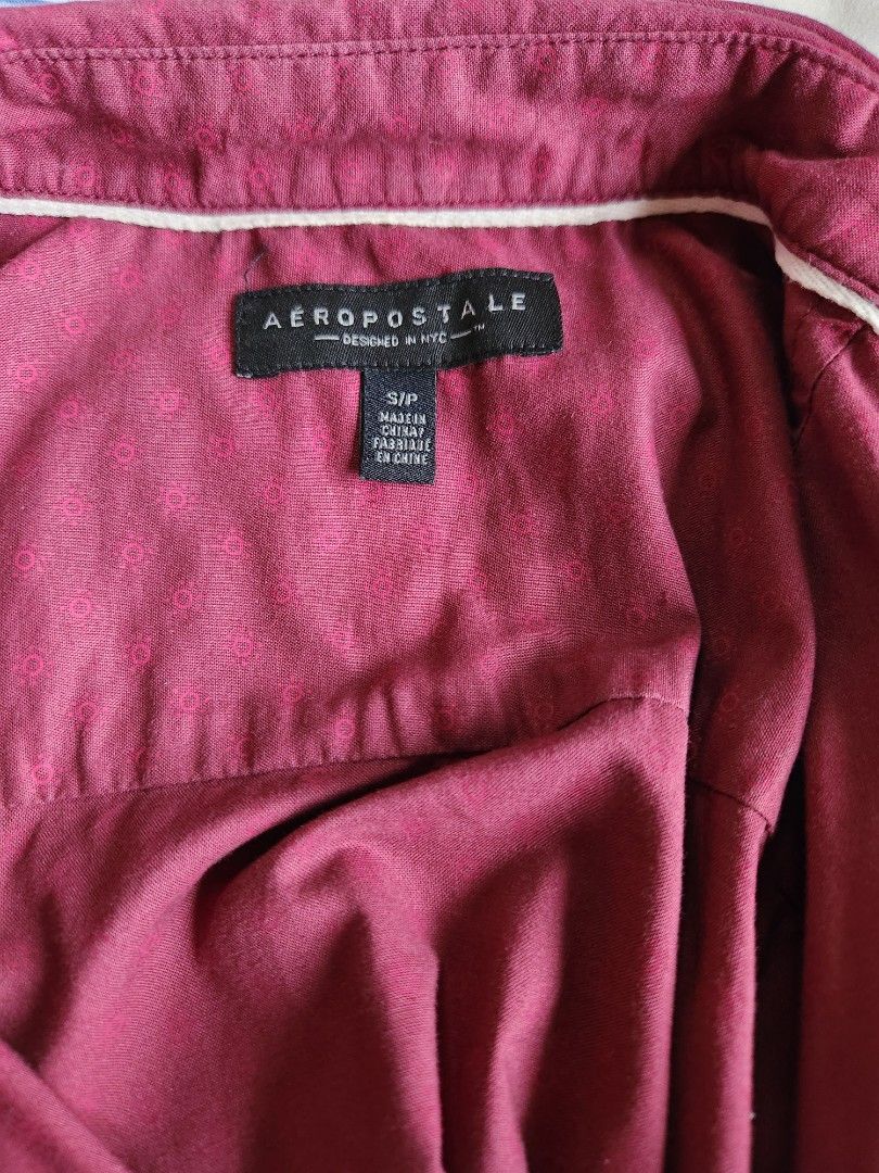 Aeropostale Long Sleeves (Category: Formal Shirts) located in Caloocan City. Submitted by willjr (Listing ID 1195513982, Image 3). Description: Aeropostale Long Sleeves Maroon red patterned S See pics for dimes.