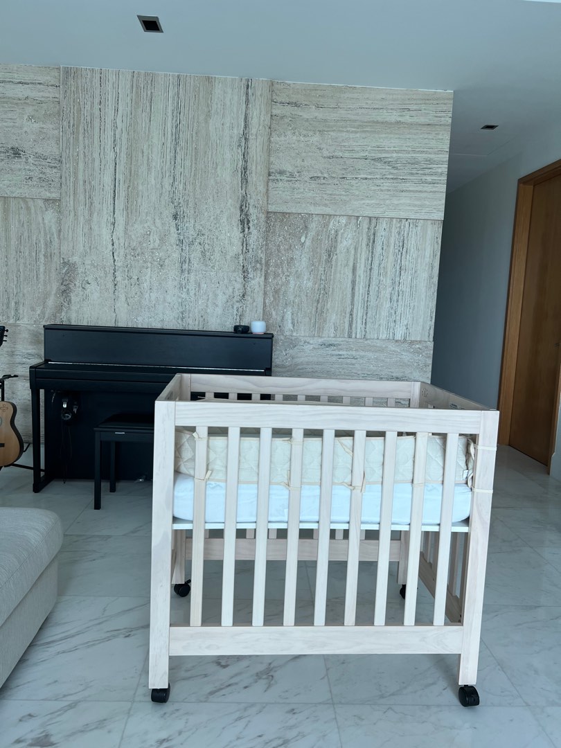 Babyletto Mini Origami Crib, Babies & Kids, Baby Nursery & Kids