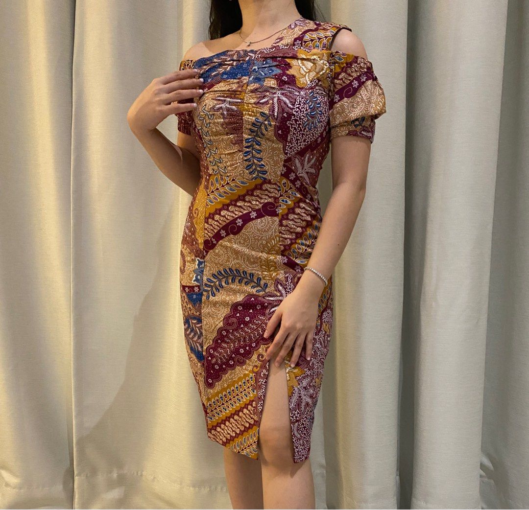 Baju Batik Dress (one shoulder and a bit sabrina)🥰😍, Fesyen Wanita, Pakaian Wanita, Gaun & di Carousell