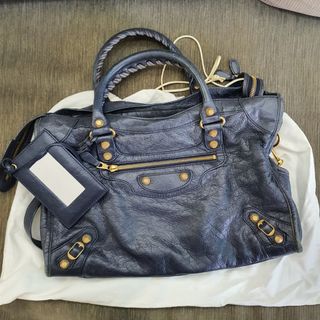 (Category: ) located in . Submitted by bliss_love (Listing ID 1195477436, Image 1). Description: .