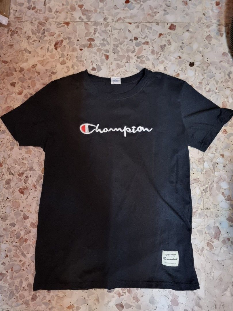 Black champion shirt outfit online
