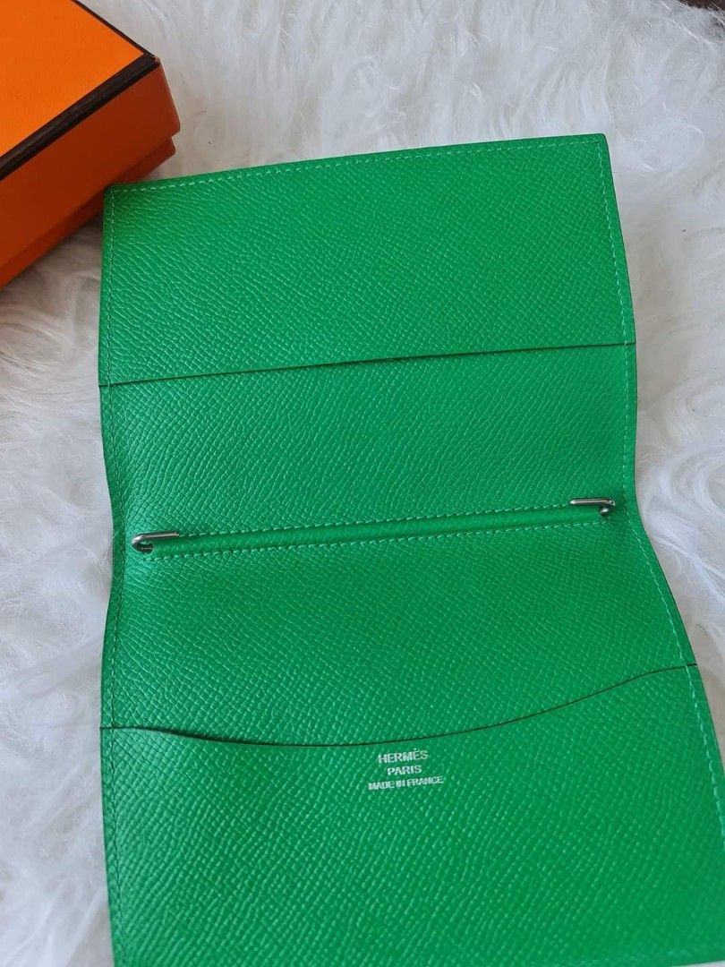 BN hermes passport holder (Category: Luxury Bags & Wallets) located in Butuan. Submitted by jen_pre (Listing ID 1195480134, Image 2). Description: .