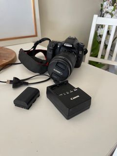 Canon 70D with 18-135 mm lens