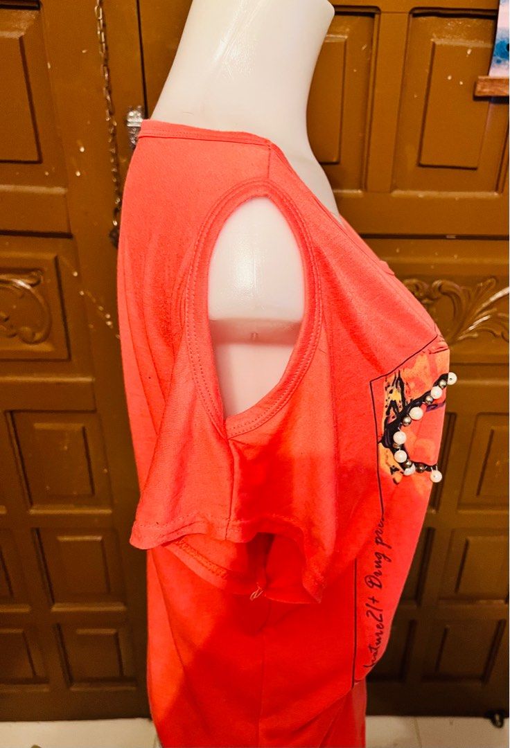 Casual Shirts with Pearls (Category: Shirts) located in Muntinlupa City. Submitted by prlvd.treasures (Listing ID 1195560729, Image 2). Description: Nice in actual S-Semi L .