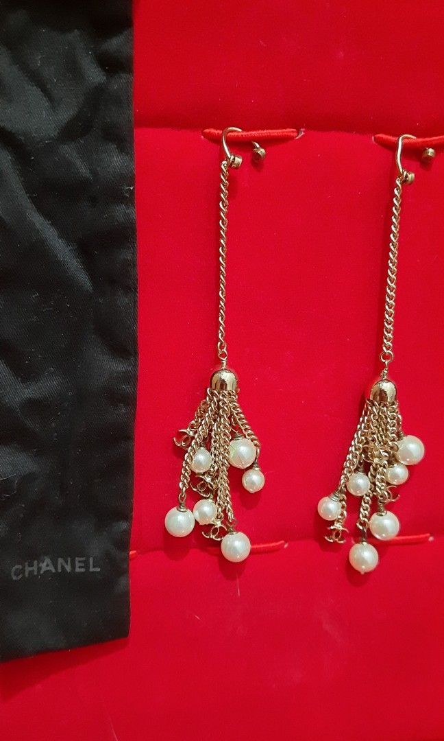 Chanel Accessories (Category: Luxury Accessories) located in Marikina City. Submitted by laila15 (Listing ID 1195595998, Image 3). Description: Chanel Accessories Can be made as keychain or earrings.