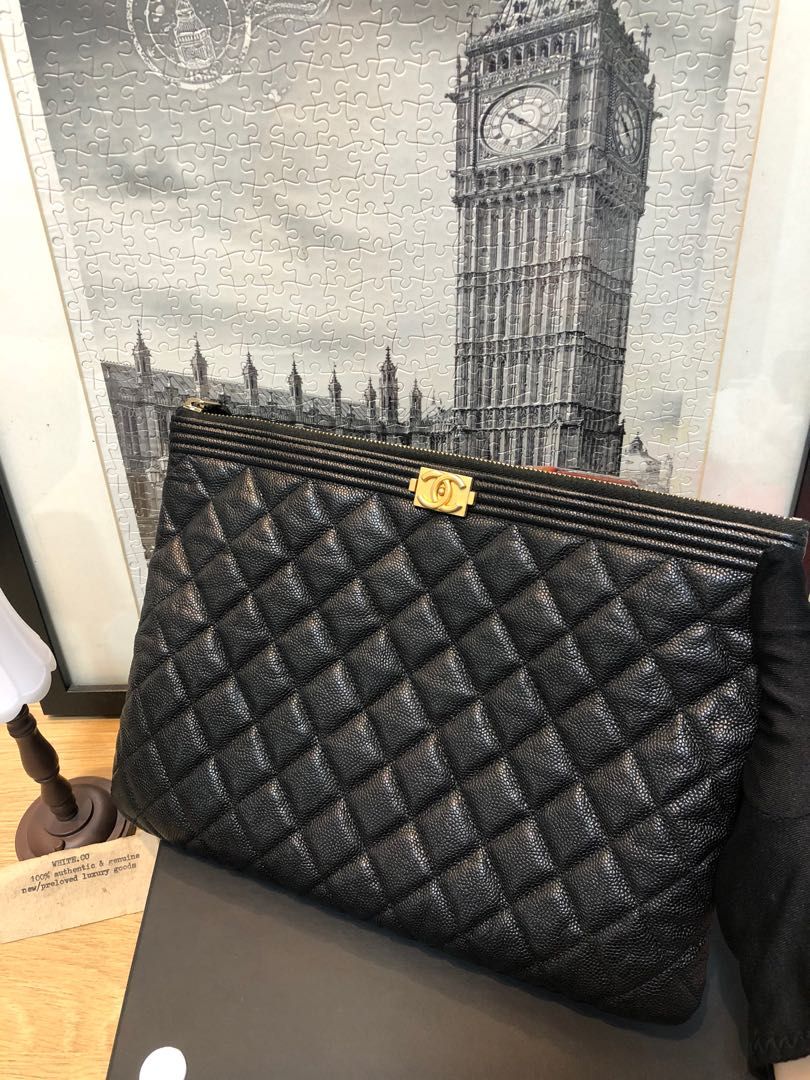 Chanel boy o case