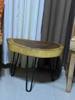 Coffee Table/Bedside Table