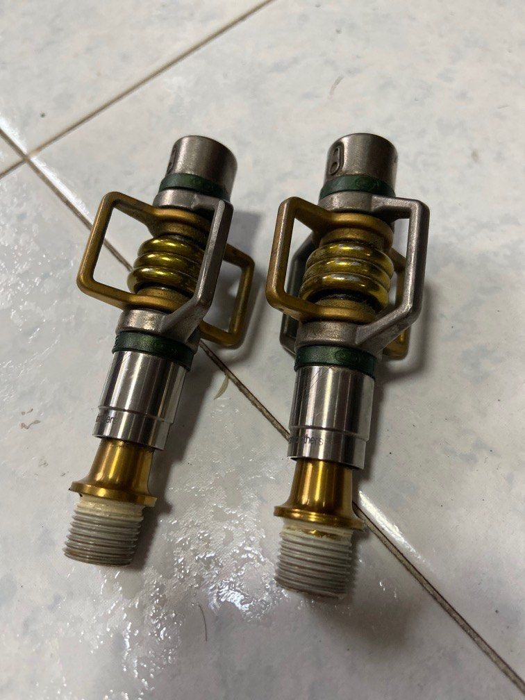 Crankbrothers hot sale eggbeater 11
