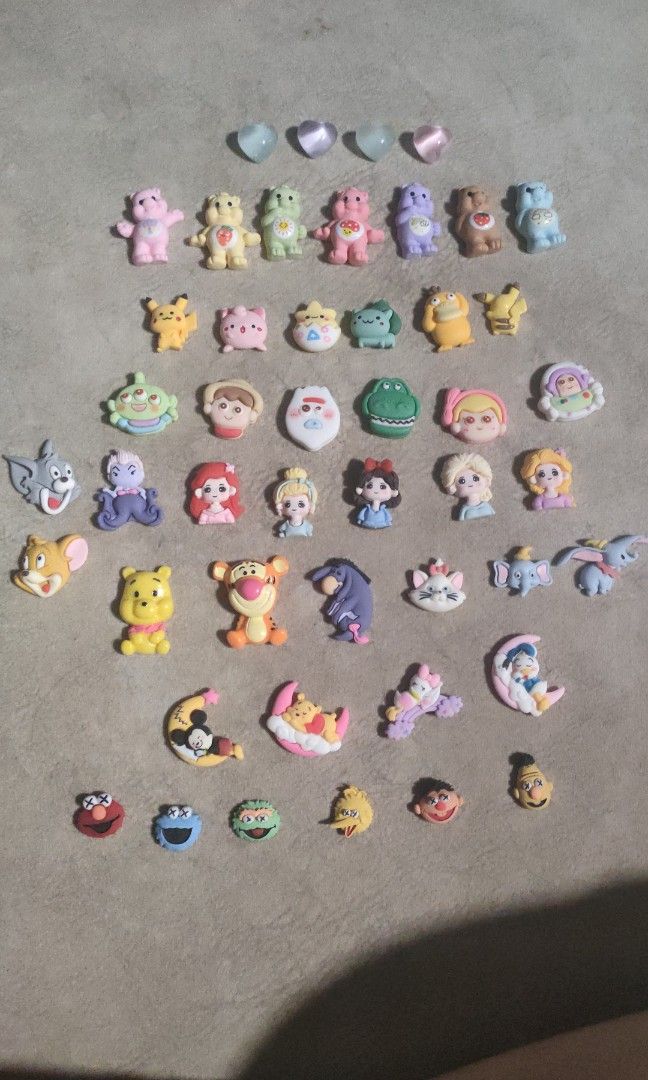 Customize Jibbitz, Women's Fashion, Footwear, Shoe inserts on Carousell