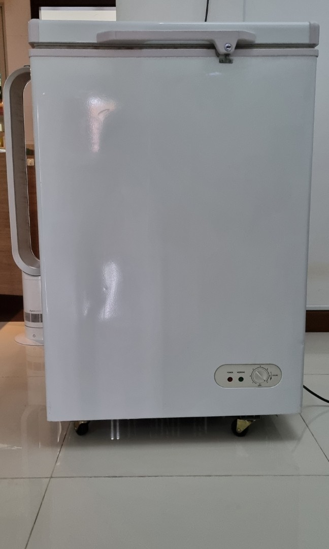 Deep Freezer (only used for breast milk), TV & Home Appliances, Kitchen