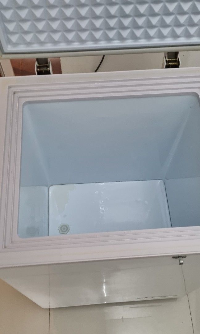 Deep Freezer (only used for breast milk), TV & Home Appliances, Kitchen