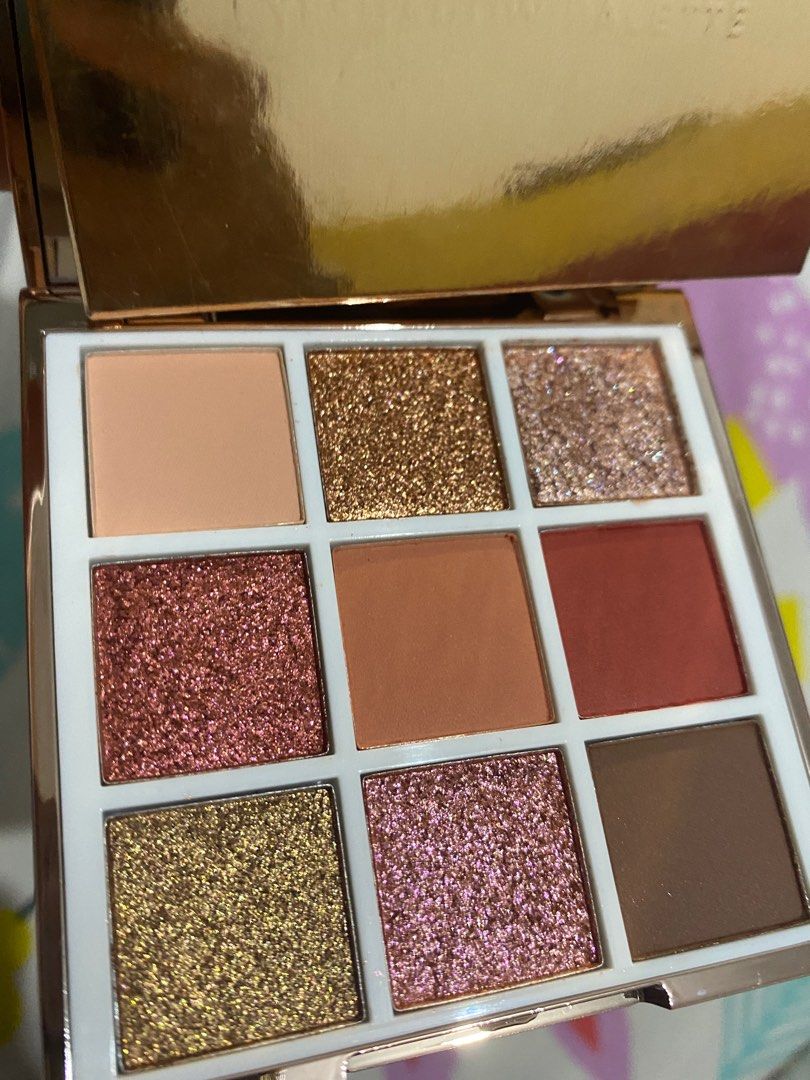 ESQA Goddess Eyeshadow Palette Peach, Kesehatan & Kecantikan, Rias
