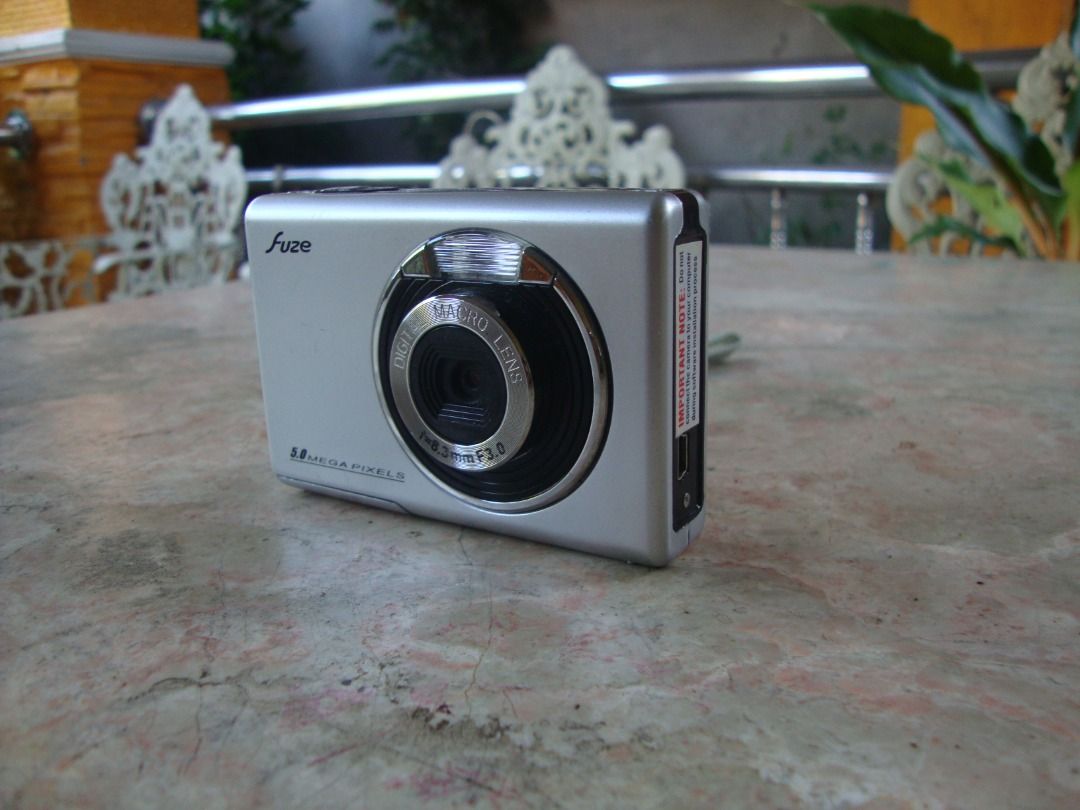 fuze Digital Camera 5.0 megapixel ( Tested Before Ship Out ) (Category: Cameras) located in Bulacan. Submitted by parokya_ni_edgar (Listing ID 1195530215, Image 2). Description: Condition 9/10 NO ISSUE Package Inclusion: Operated by 2pcs AA battery Cable connector 1 GB Memory Card Camera Case Strap Sample na Shot Yung mag-mula sa santo hangang Dulo Bali tatlo sya.