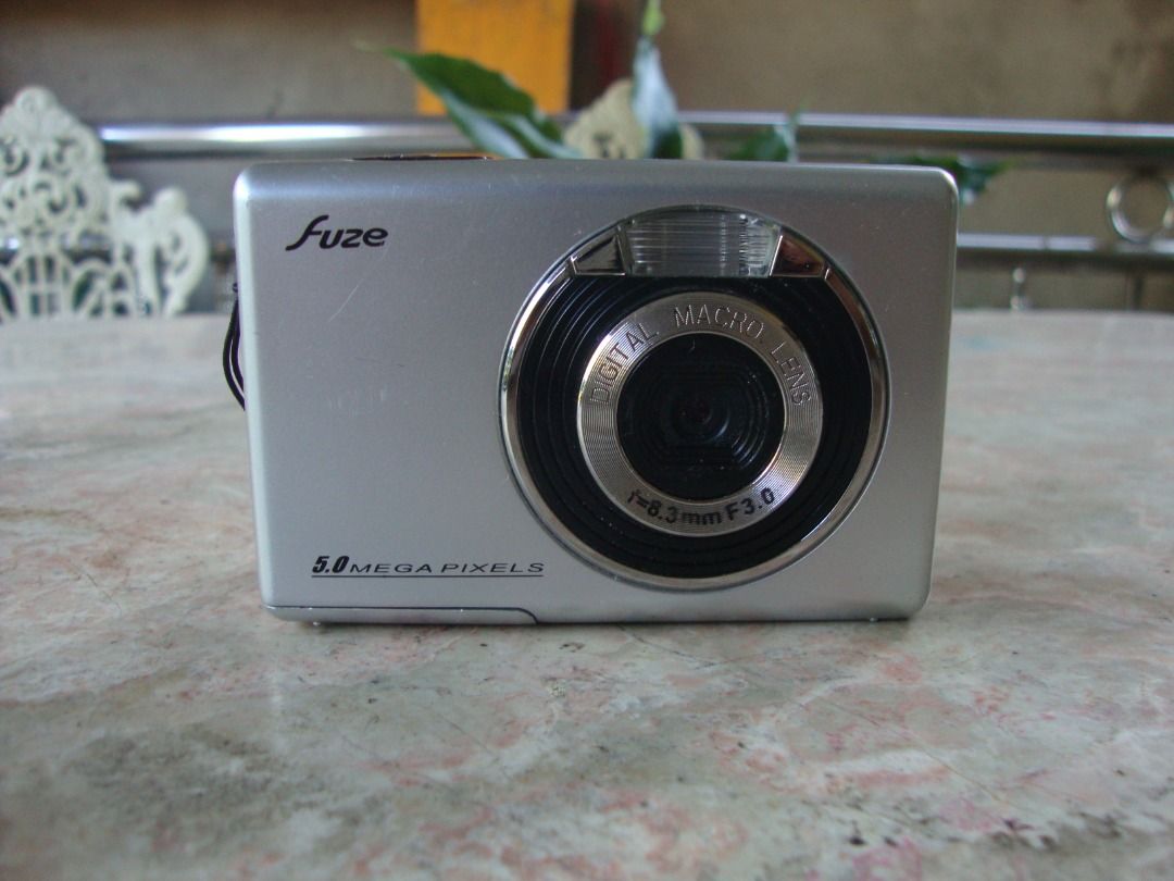 fuze Digital Camera 5.0 megapixel ( Tested Before Ship Out ) (Category: Cameras) located in Bulacan. Submitted by parokya_ni_edgar (Listing ID 1195530215, Image 1). Description: Condition 9/10 NO ISSUE Package Inclusion: Operated by 2pcs AA battery Cable connector 1 GB Memory Card Camera Case Strap Sample na Shot Yung mag-mula sa santo hangang Dulo Bali tatlo sya.