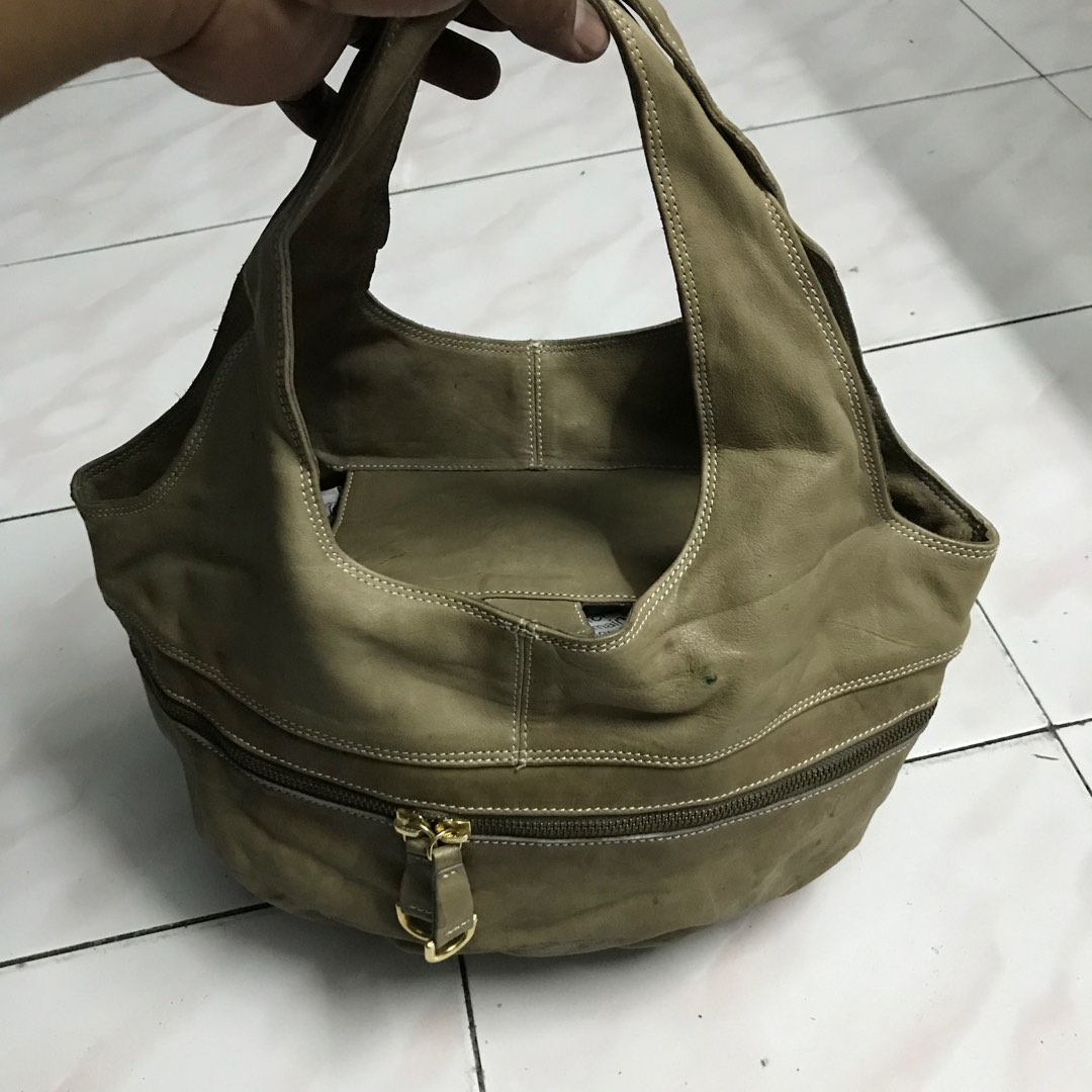 Guia’s bags, Women's Fashion, Bags & Wallets, Shoulder Bags on Carousell