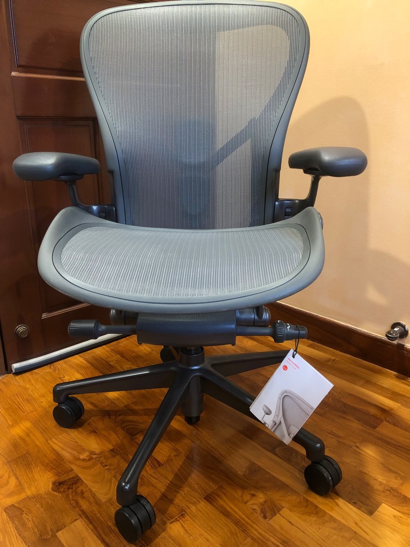 Herman miller chair carousell hot sale