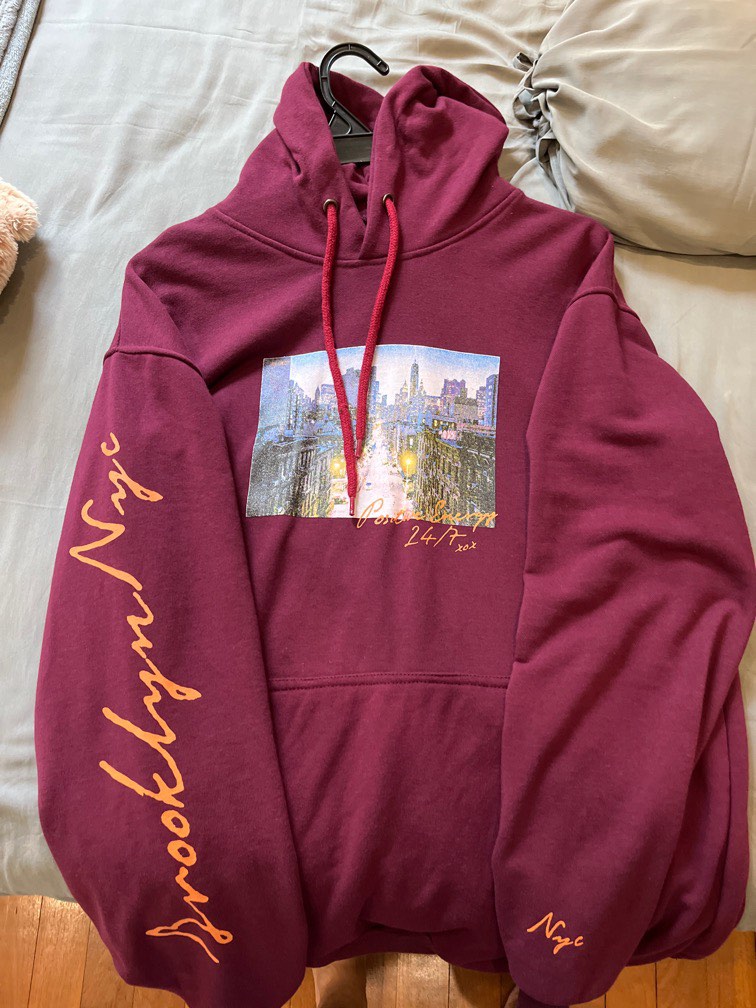 H M maroon sweater hoodie