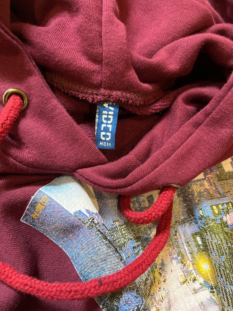 H M maroon sweater hoodie Men s Fashion Coats Jackets and Outerwear on Carousell