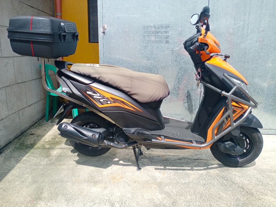 Honda dio second hand price sales