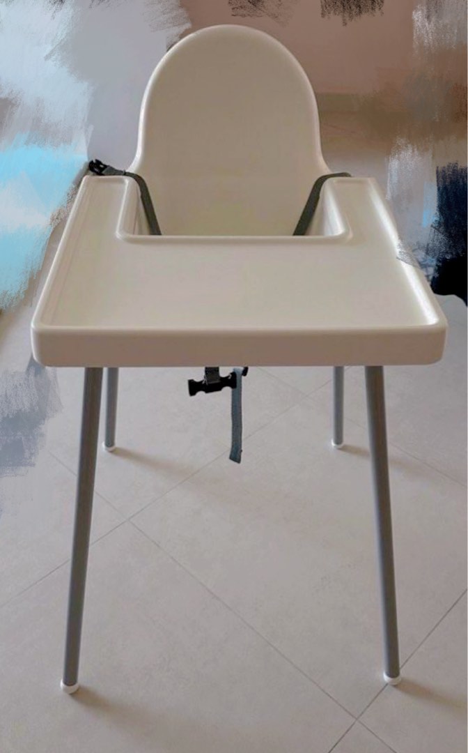 Ikea high chair (new seat belt and new extra table), 兒童＆孕婦用品, 護理及餵哺, 護理