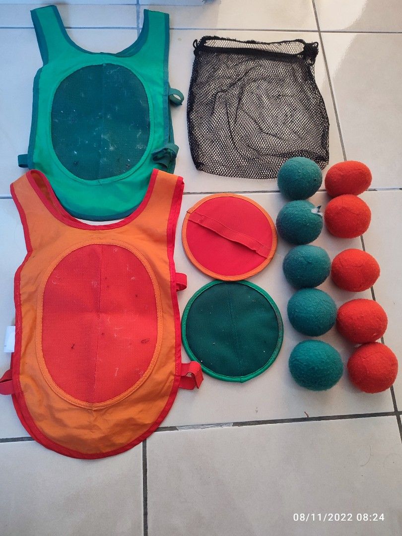 IKEA LUSTIGT Tag Game with Vest and Ball, Sports Equipment, Sports