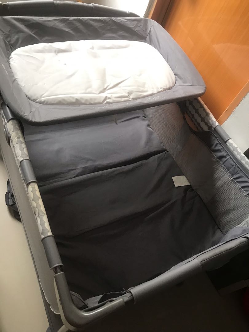 Joie Crib, Babies & Kids, Baby Nursery & Kids Furniture, Cots & Cribs