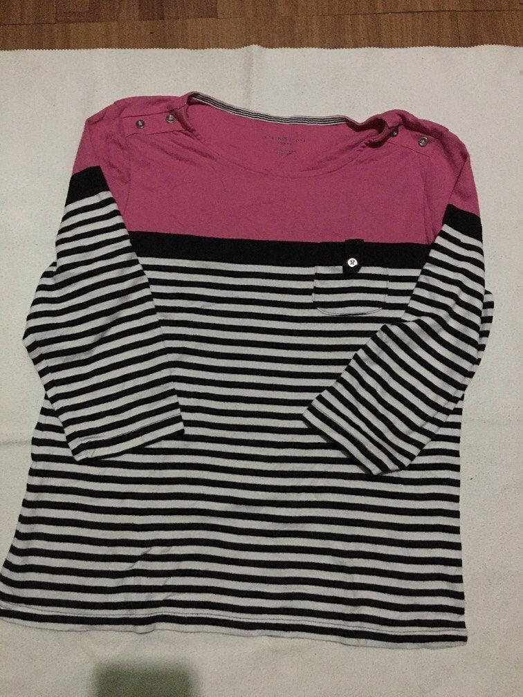 Karen scott blouse size Large (Category: Blouses) located in Antipolo. Submitted by seylecious (Listing ID 1195574158, Image 1). Description: Katen Scott blouse large in size Pink black white stripe combination 3/4 sleeve Rfs: decluttering/wfh.
