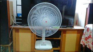 （分類：）位於 。 由 ngwk5 提交（商品編號 1195393800，圖片 1）。簡介： 。
