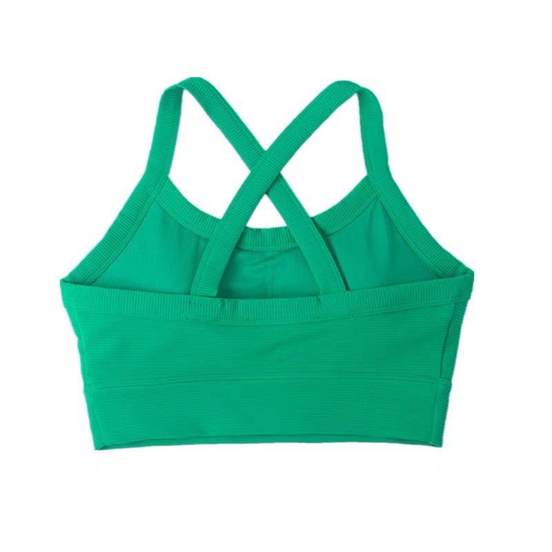 Kelly green sports bra, Women's Fashion, Activewear on Carousell