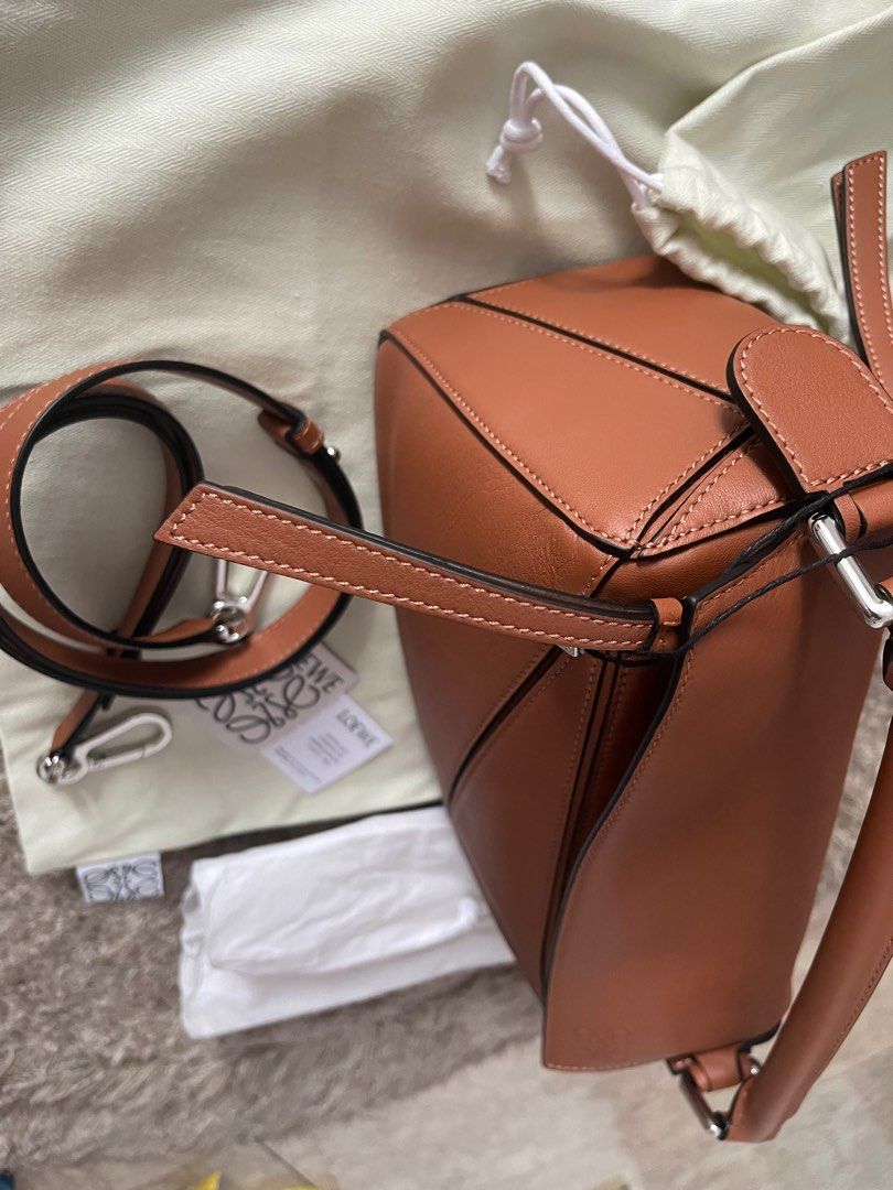 Harga loewe puzzle bag top