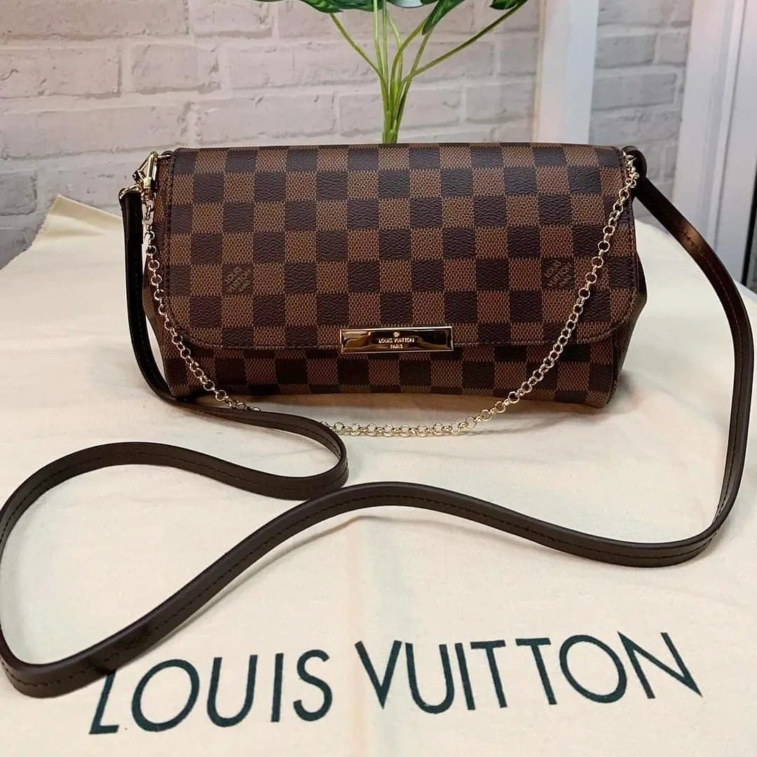 LOUIS VUITTON Damier Ebene Favorite MM Bag, Luxury, Bags & Wallets on  Carousell