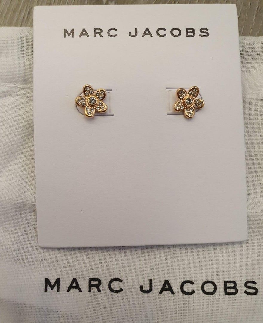Marc By Marc Jacobs Daisy Stud Earrings in Natural | Lyst