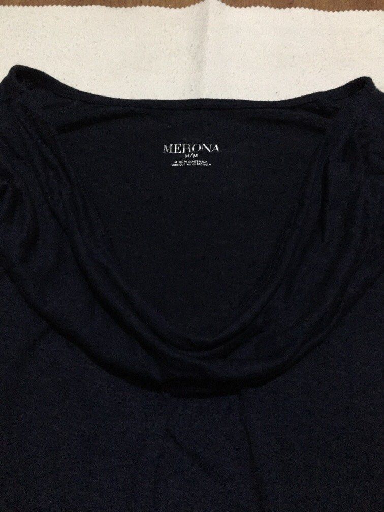 Merona blouse navy blue (Category: Longsleeves) located in Antipolo. Submitted by seylecious (Listing ID 1195560540, Image 3). Description: Merona navy blue blouse Long sleeve and flowy neckline Good for office and semi casual outfit Comfy light material Medium on tag.