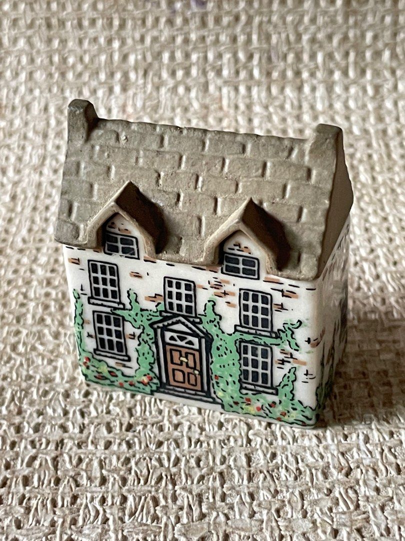 Wade England Whimsey-on-why Porcelain English Village Vintage, Furniture   Home Living, Home Decor, Other Home Decor on Carousell