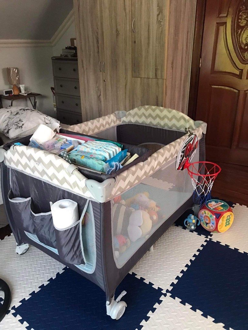 Multifunctional Baby Crib. Portable 2 level., Babies & Kids, Baby