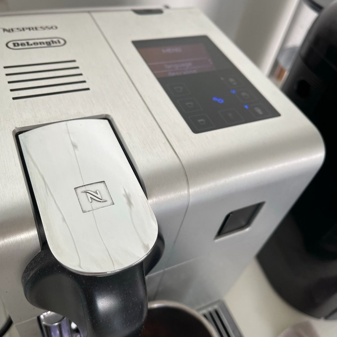 Nespresso Lattissima Pro Coffee Machine, Silver by Delonghi, TV & Home