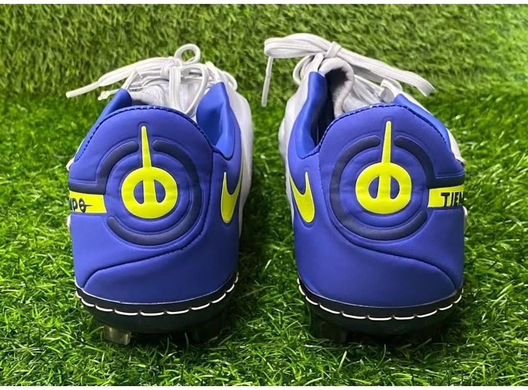 Nike hotsell uk 8.5