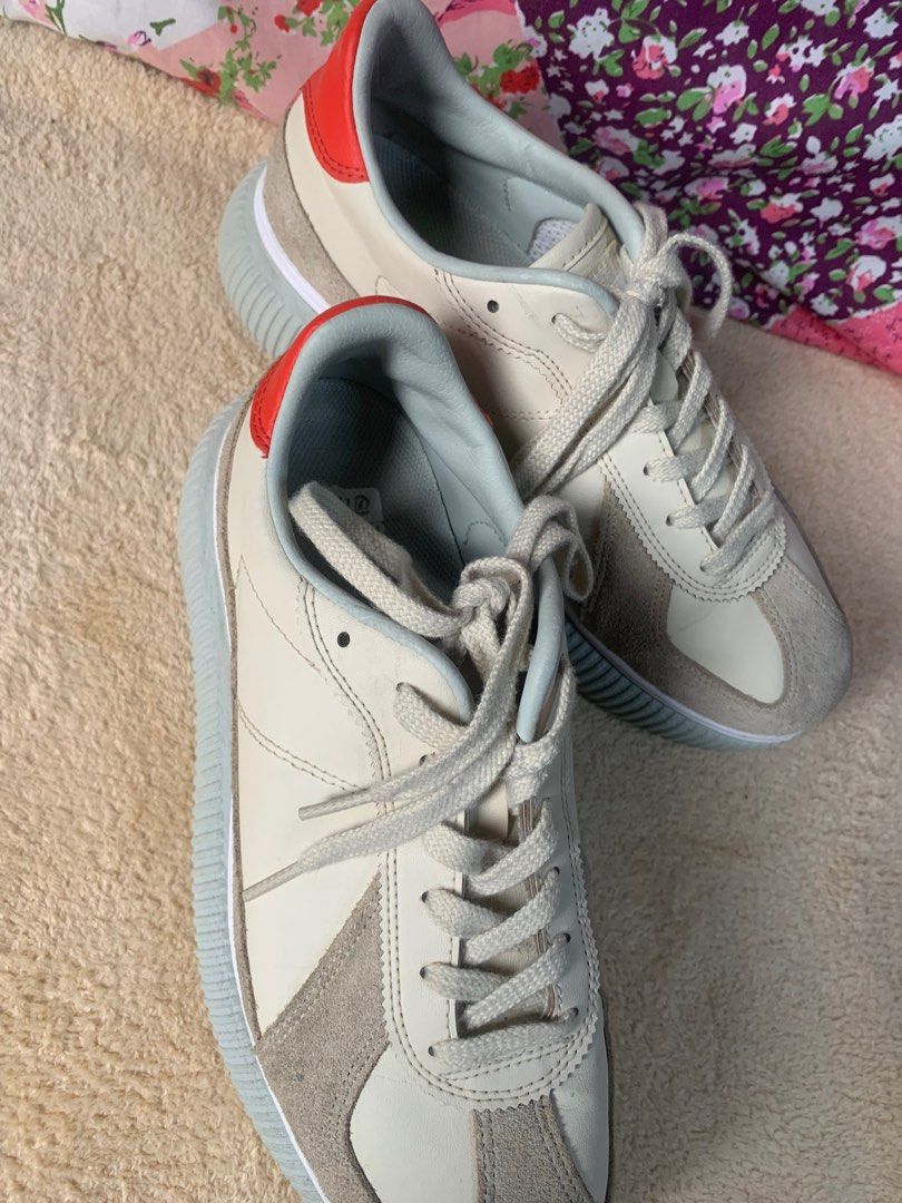 Original onitsuka tiger, Men's Fashion, Footwear, Sneakers on Carousell