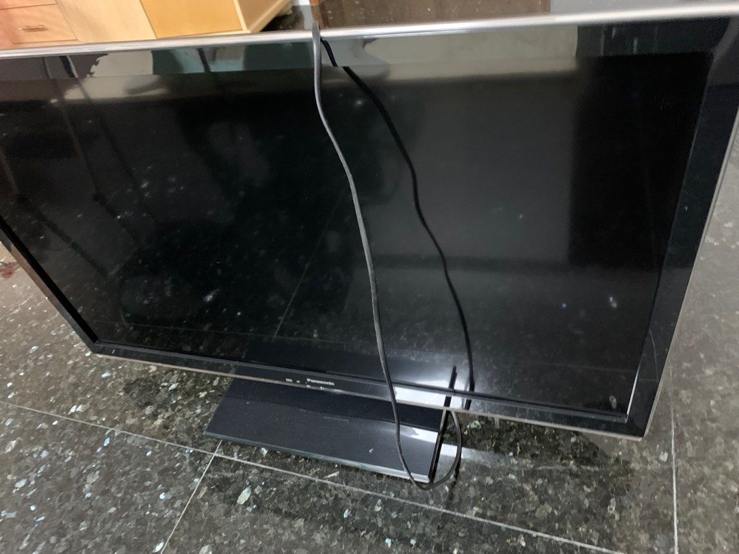 Panasonic Viera TV 39'', TV & Home Appliances, TV & Entertainment, TV on  Carousell