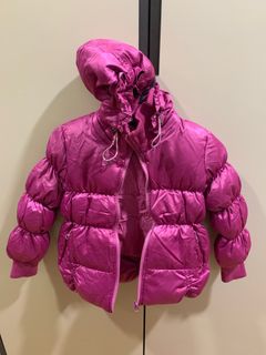 (Category: ) located in . Submitted by hellooo14 (Listing ID 1195497459, Image 1). Description: .