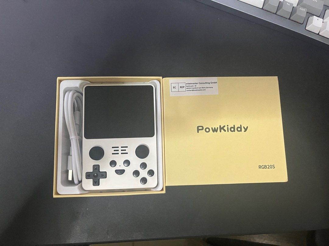 POWKIDDY RGB20S 3.5-Inch 4:3 IPS OGA Screen Open Source Handheld